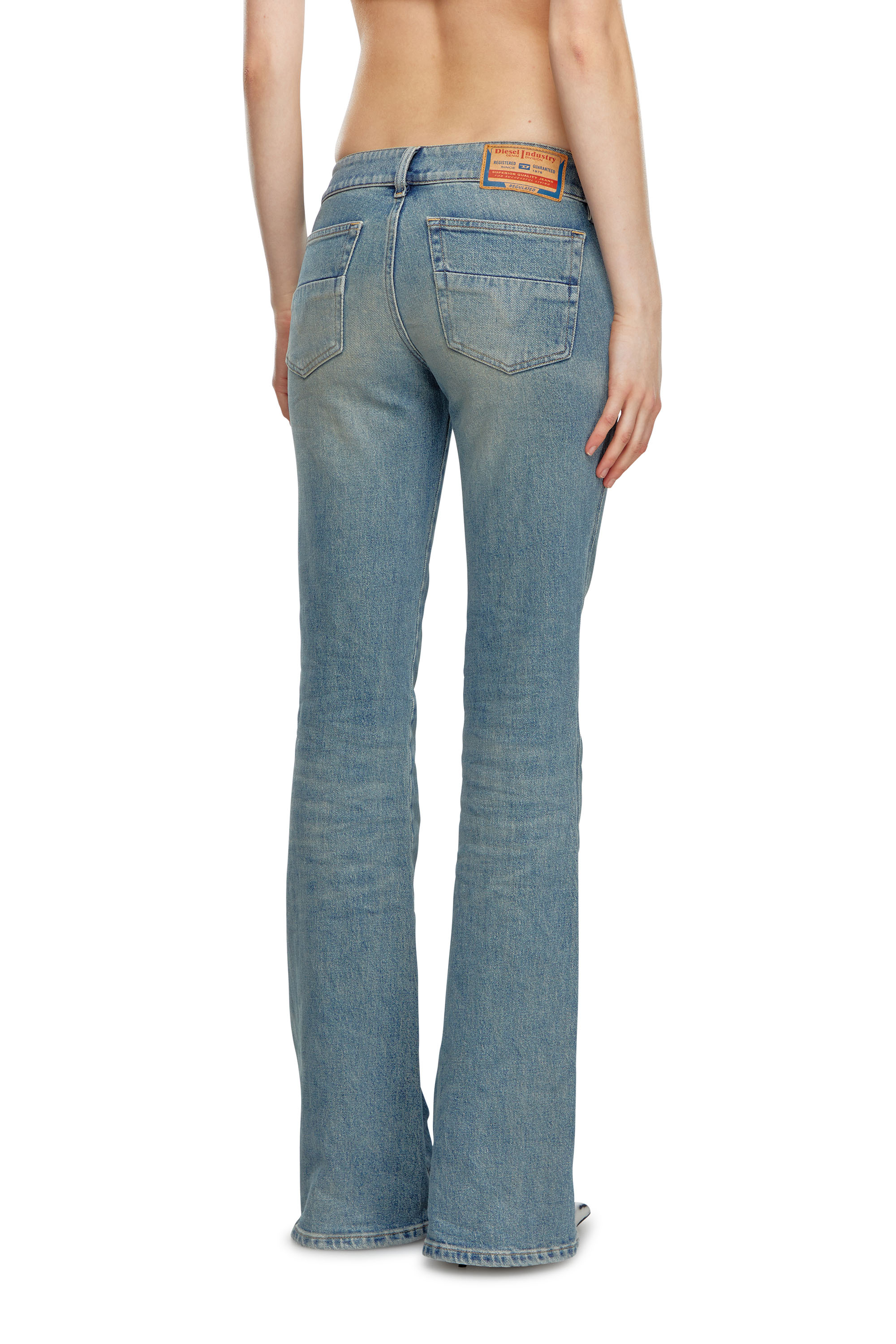 Diesel - Damen Bootcut Jeans D-Hush 09J55, Hellblau - 4